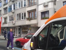 Млад мъж загина, бягайки от пожар в центъра на Бургас