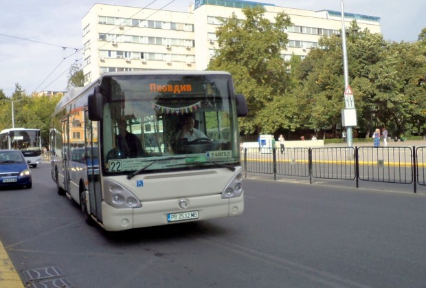 Автобусите по линии 22 и 66 от масовия вътрешноградски транспорт
