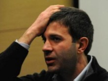 Черни облаци надвиснаха над Венелин Петков