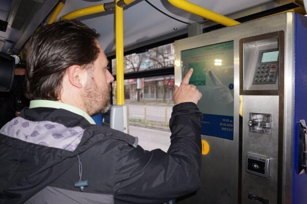 Автоматизираната билетна система ще бъде пусната по още шест линии