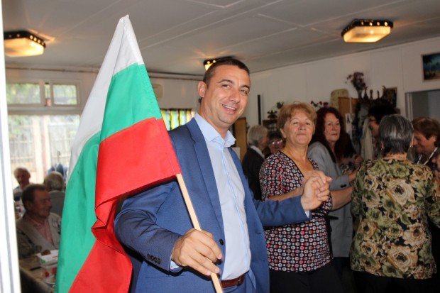 Кметът на район Западен Димитър Колев посети пенсионерския клуб в