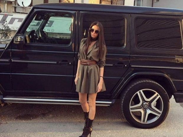 Пловдивски автоджамбази откраднаха джипа на дизайнерката Миглена Каракашева – Мегз.