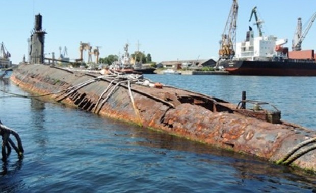 Подводница Слава да стане атракцион на брега на Белославското езеро,