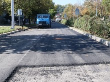 Започна асфалтирането на южното платно на "Шести септември"