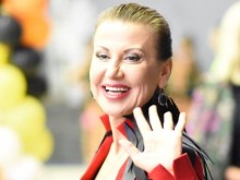 Видео: Ето как посрещнаха Илиана Раева в обновената зала на "Спартак" в Пловдив