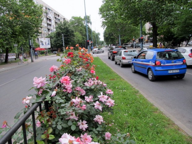 Светофарната уредба на кръстовището на бул. Никола Вапцаров“ с ул.