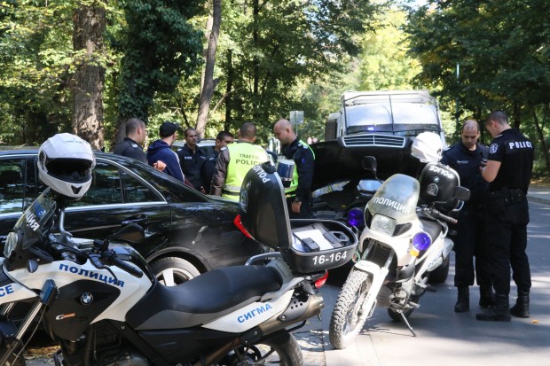 Засилено полицейско присъствие има на булевард Шести септември след Спортното