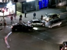 Тежка катастрофа с четири коли край "Макдрайв" във Варна