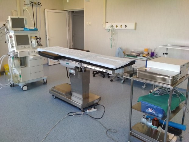 С нова операционна маса се сдоби днес Клиниката по детска