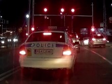 Патрулка се абстрахира от закона, "бродира" по най-оживения булевард в Пловдив!
