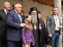 Малка госпожица стопли сърцето на премиера
