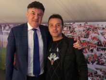 Ще има ли сърдити? Стоичков и Боби Михайлов се снимаха заедно!