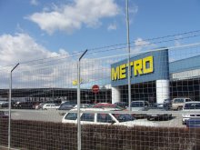 Поредна кражба от автомобил, паркиран пред хипермаркет в Пловдив