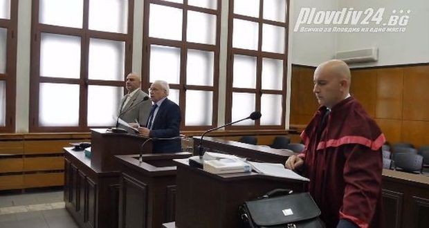 Делото срещу бившия директор на Комплексен онкологичен център Пловдив  ще продължи