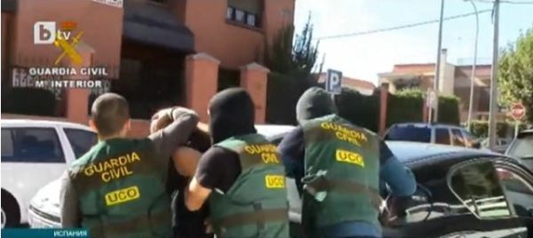 Полицията в Испания задържа български автокрадец който е използвал фалшиви