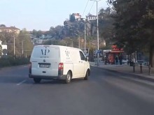 ВИП охранители потъпкаха закона в центъра на Пловдив!