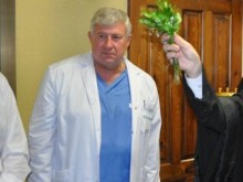 Пловдивски лекар и екипът му спасяват човешки животи
