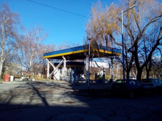 Blagoevgrad24.bg
Бензиностанции Петрол АД са глобени за разпространяване на некачествени течни горива.