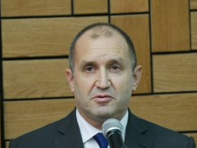 Президентът вече е в Пловдив, здраво захапа Валери Симеонов