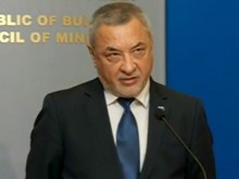 Валери Симеонов се извини