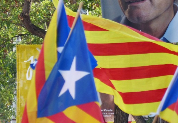 Върховният съд на Испания изпраща 18 каталунски политици на съд