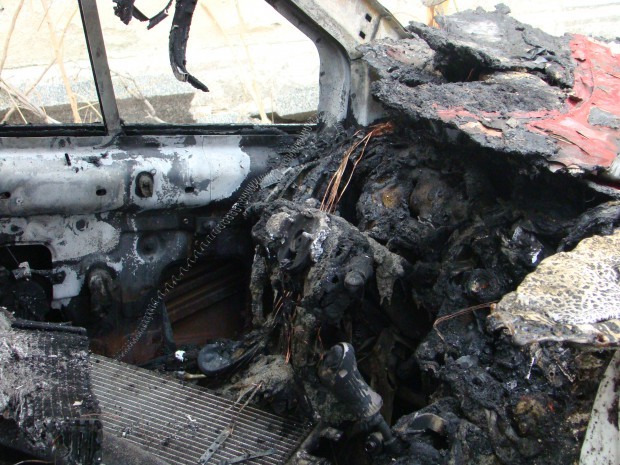 Лек автомобил Пежо изгоря при пожар днес в Асеновград Сигналът