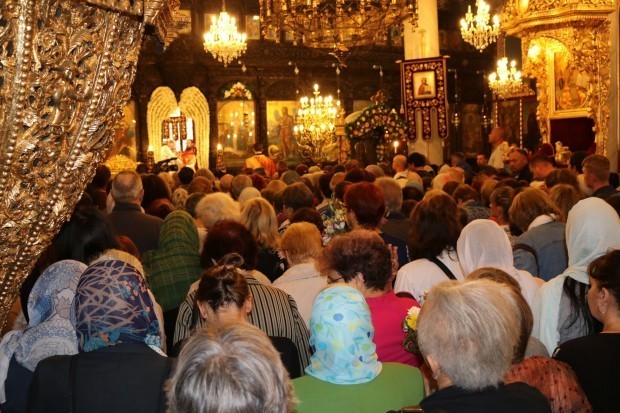 Българската православна църква почита паметта на Свети великомъченик Димитър Солунски