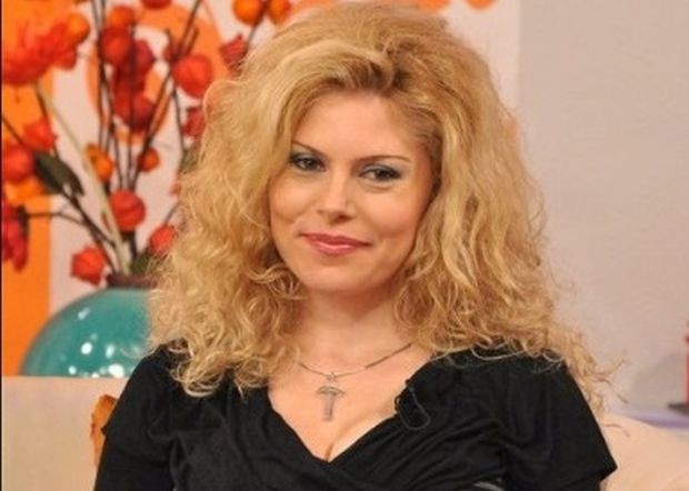 Половинка на експрезидента Росен Плевнелиев – Деси Банова, е известна