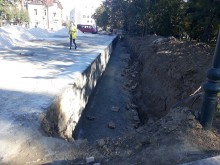 Укрепват и изолират подлеза на "Гладстон"