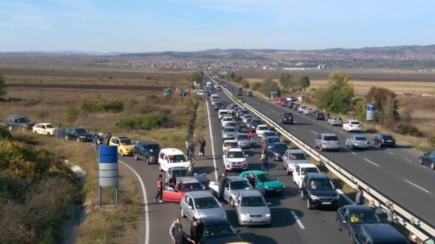 Единици протестираха срещу високите цени на горивата в Пловдив Протестът