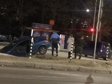 Кола пропадна в ров до РЗИ-Варна