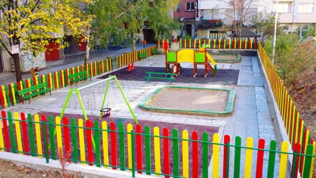 Изцяло обновена детска площадка посреща децата от филиала при ДГ