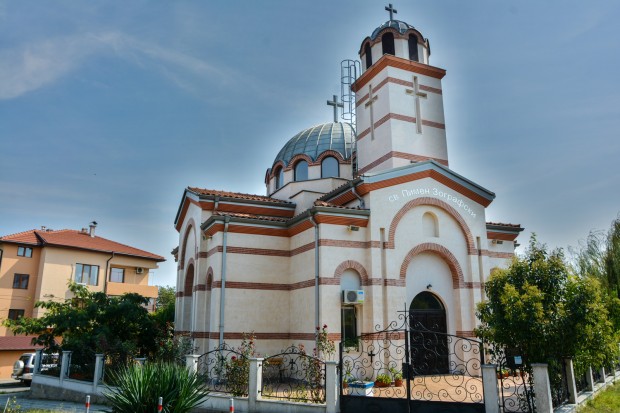 Гражданска инициатива ще търси средства за изографисване на красивата църква