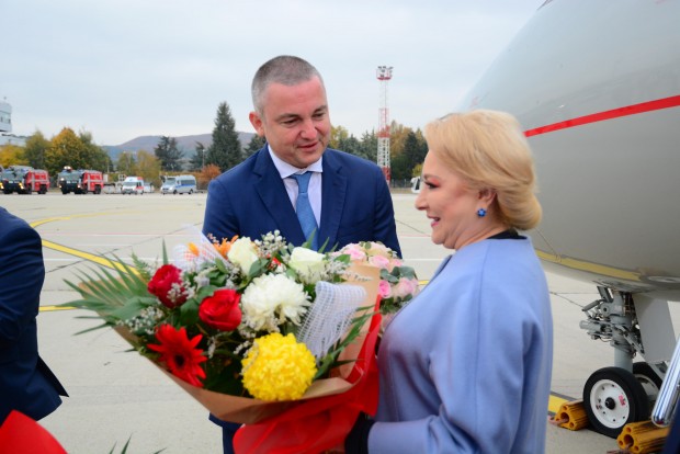 Премиерите на Румъния и на Гърция – Виорика Дънчила и
