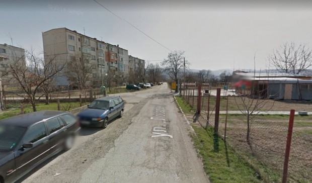Жители на квартал Коматево алармираха че ул Лозарска която към