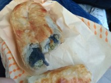 Пловдивчанка си купи изключително гнусна закуска от бензиностанция срещу Метро