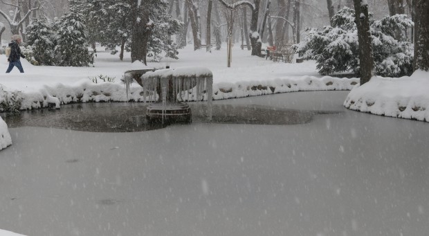 Blagoevgrad24 bg
Зимата идва в петък със сняг а на места температурите