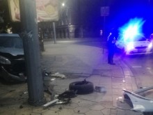 Издирват шофьора от сутрешната катастрофа на Сточна гара