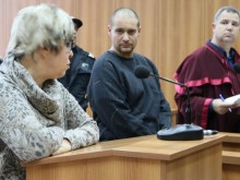 Ето го лекаря, пребил адвокат заради подозрения, че си ляга с жена му