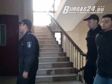 Ето го пловдивчанина, който завъртя главата на бургазлийка, а после се подигра жестоко с нея!