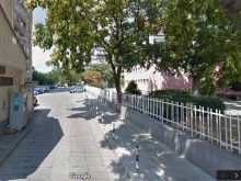 В "Северен" да обърнат внимание! Коли летят край ДГ "Весела", страшно е