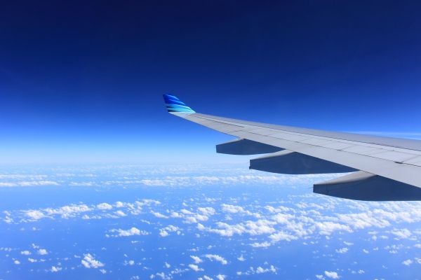 Български турист е починал на борда на самолет пътувал от