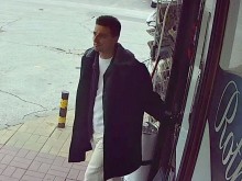 Внимание! Охранител налита на жени в "Смирненски", изплашените са много!