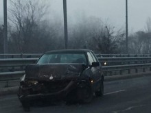 Адата и "Родопи" парализирани след няколко катастрофи! Шофьори: Страшно е, пързалка!
