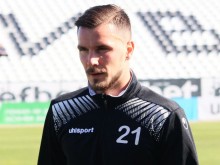 Официално: Титуляр на Локо "изгоря" за 2 мача, ще плаща и глоба
