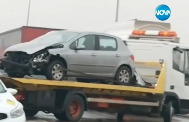 21 коли се удариха при верижна катастрофа в София  Инцидентът е