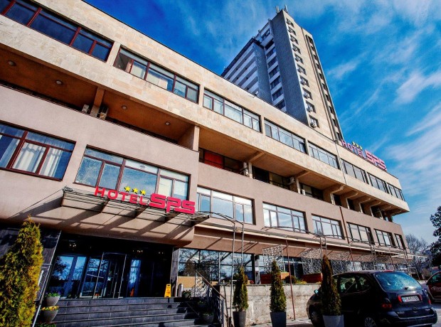 Един от знаковите и най големи хотели в Пловдив ще посрещне