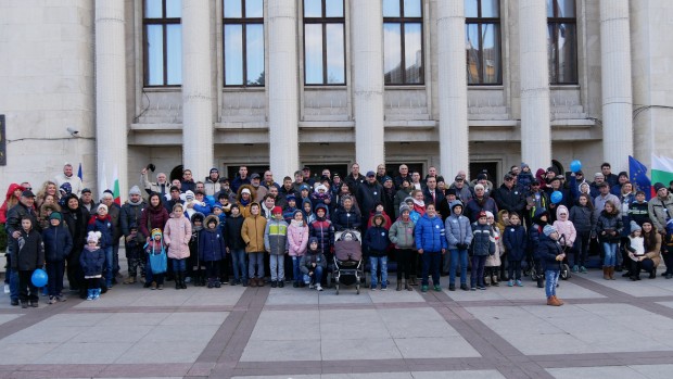 Burgas24 bg виж галерията
Над 200 души носещи името на Св Николай