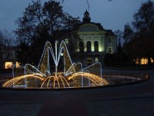 Фасадата на общината угасва заради инициативата „Часът на Земята 2009"