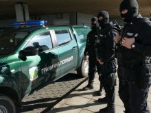 МВР разпространи ексклузивно видео от пристигането на Баневи у нас